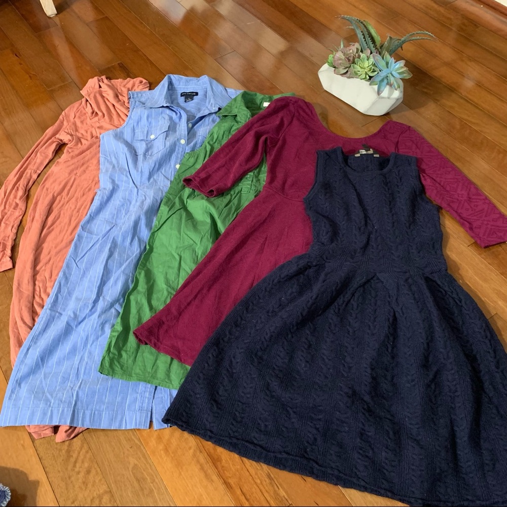 ⬇️ $50 | Bundle of 5 Preloved assorted colored dresses. XS-S